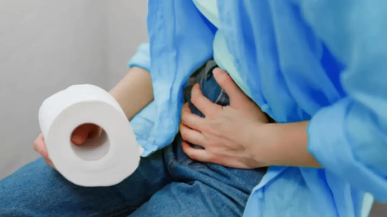 Allarme salute: ecco cosa significa la presenza di pezzi bianchi duri nelle feci